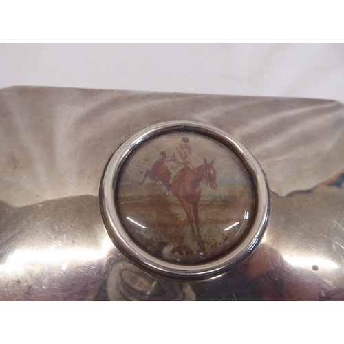 55 - Silver cigarette box with hunting scene cartouche - Chester 1910