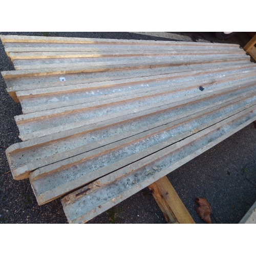 9 - Concrete slotted posts (2400 x 100 x 87mm) (8)