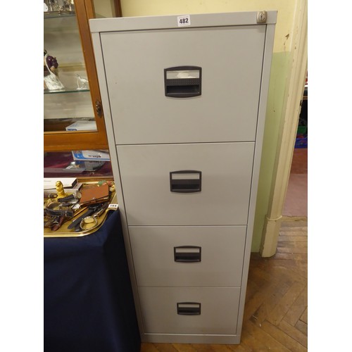 482 - Metal 4 drawer filing cabinet