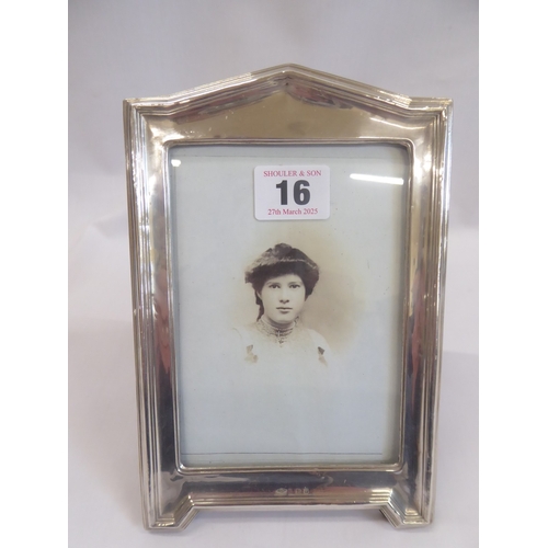 Lot 16        