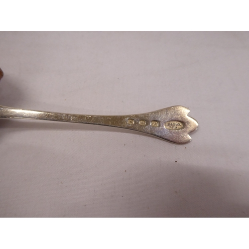 18 - Cased set of 6 silver shaped finial rat tailed teaspoons - London 1936