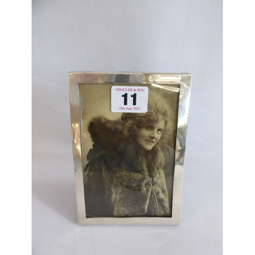 Lot 11        