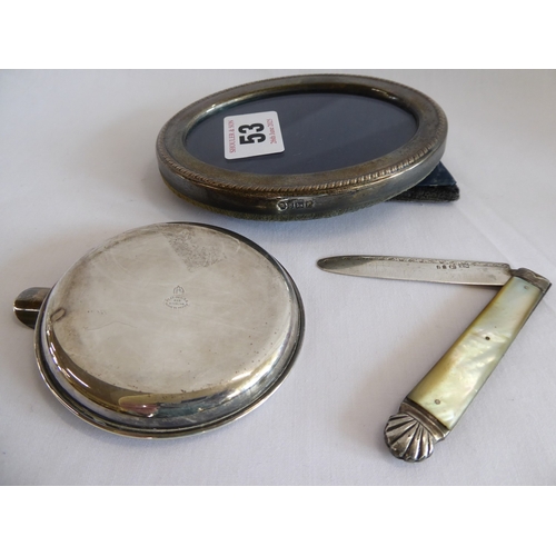 53 - Small silver oval photograph frame - Sheffield 1989, silver bladed mother of pearl fruit knife, Azte... 