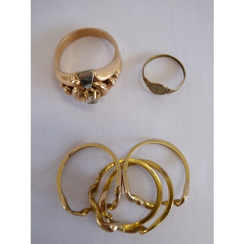 34 - Yellow metal puzzle ring, gents signet and child's ring (3)