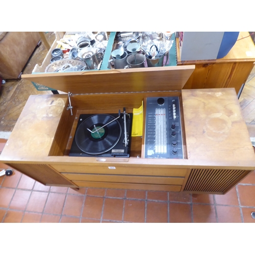 Bush BG107 radiogram