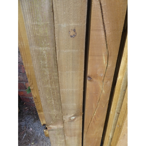 12 - Wooden garden fence posts (2400 x 100 x 100mm) (10)