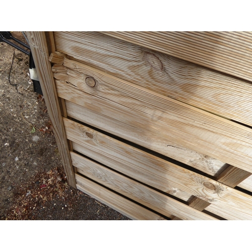 6 - Wooden 'Ashwell' lattice top fence panels (1.8 x 1.5m) (6)