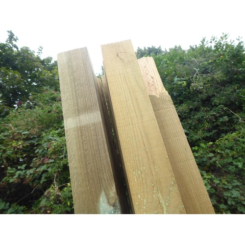 11 - Wooden garden fence posts (2400 x 75 x 75mm) (10)