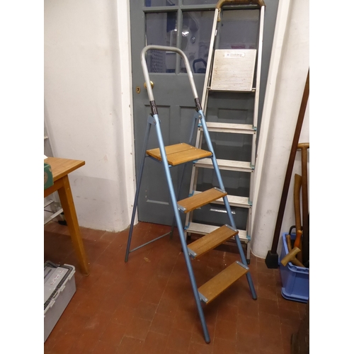 35 - Beldray aluminium stepladder and steel wooden tread stepladder (2)