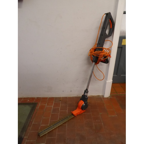 36 - Gardena electric long reach hedge trimmer & Performance electric leaf blower (2)