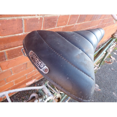 46 - Bromwich ladies racing bike