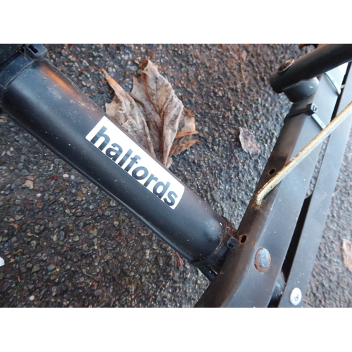47 - Halfords bike carrier (for 4 cycles)