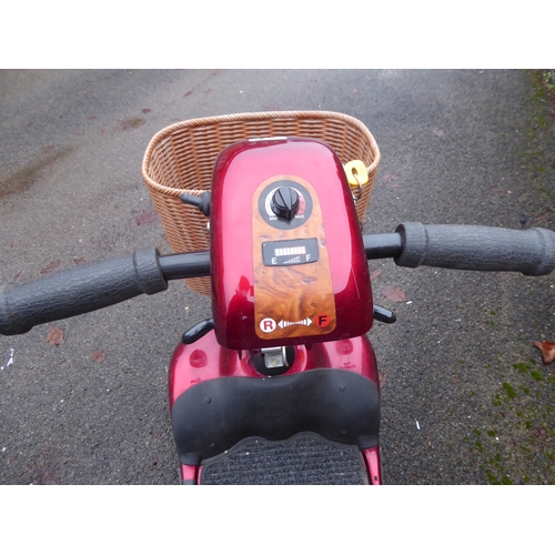 51 - Prorider Deluxe mobility scooter with charger