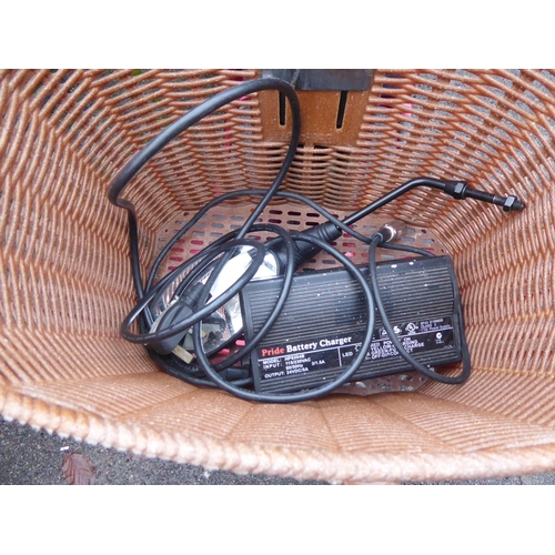 51 - Prorider Deluxe mobility scooter with charger