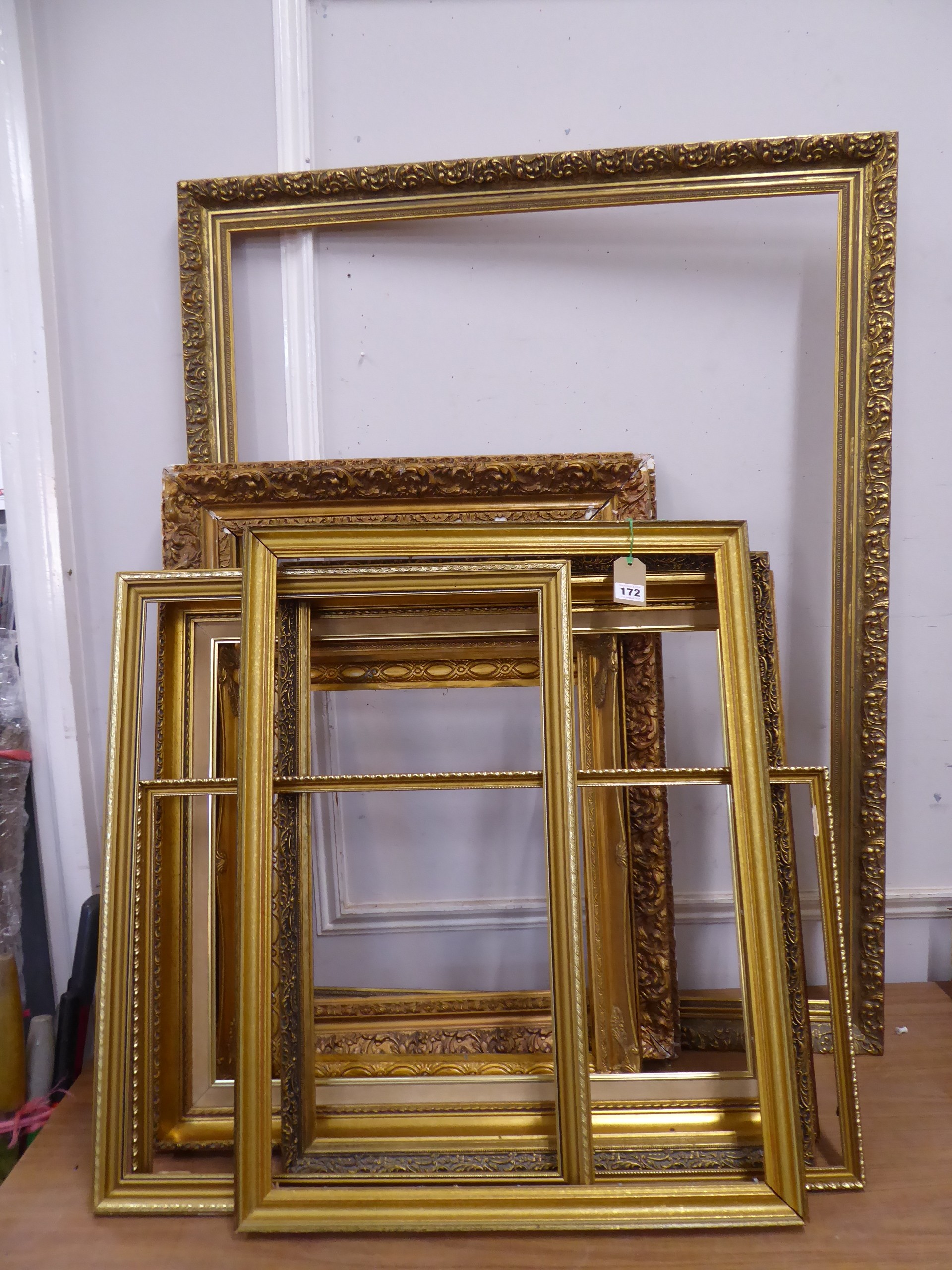 Assorted gilt plaster picture frames (10)