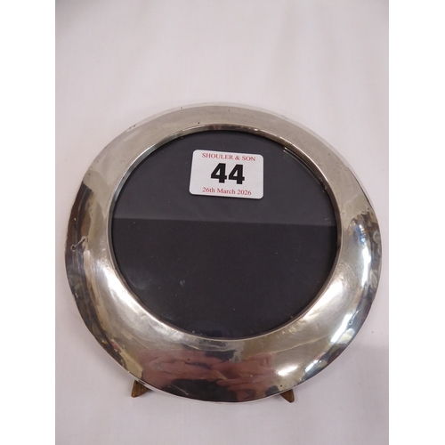 Lot 44        