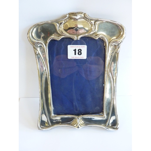 Lot 18        