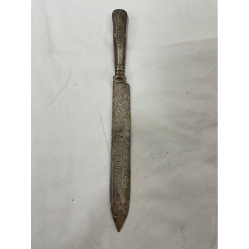 90 - Silver handled cake knife hallmarked Sheffield 1912 weight 54.31g