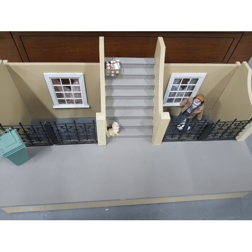 220 - 12-1 Scale Georgian Dolls House Fully fitted
Lights and decoration throughout, to a very high standa... 