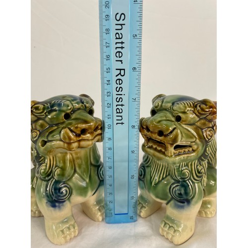 348 - 2 x Asian Lions 14cm