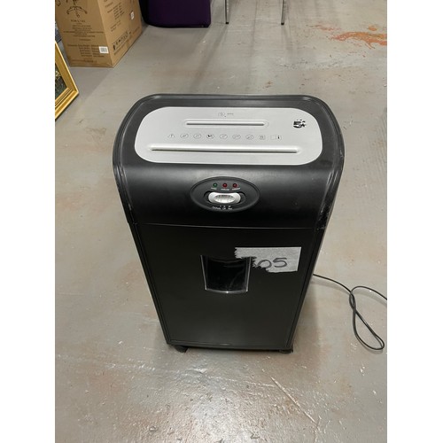 265 - 5 Star Office Paper Shredder