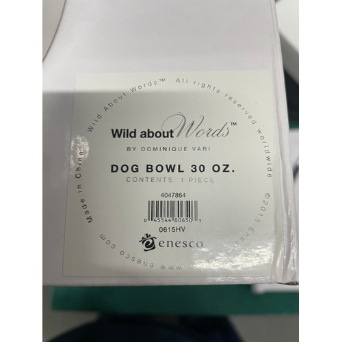 341 - 4 x 30 oz Dog Bowls By Dominique vary