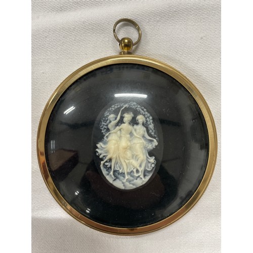 16 - Stunning Cased Vintage Peter Bates Hand Carved Cameo