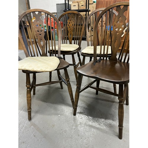 220 - 4 x Antique Wheel back Dining Chairs