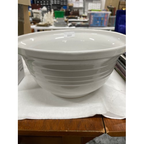 237 - Cordon Bleu Mixing Bowl