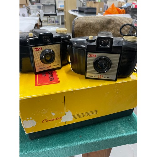 284 - 2 x Vintage Kodak Cameras