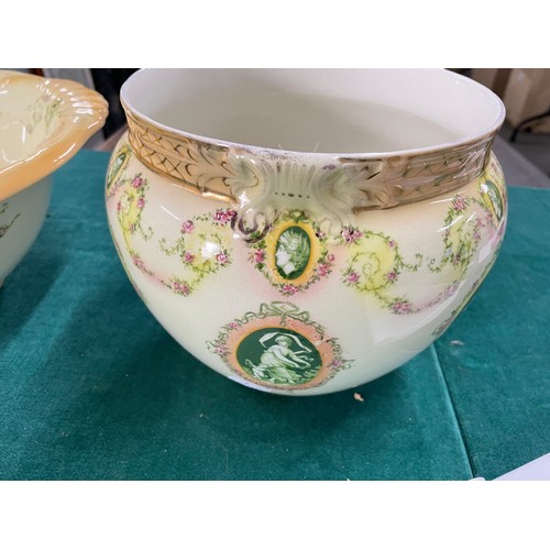 291 - Large Vintage Washbowl & jardiniere