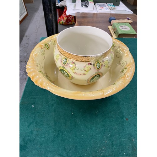 291 - Large Vintage Washbowl & jardiniere