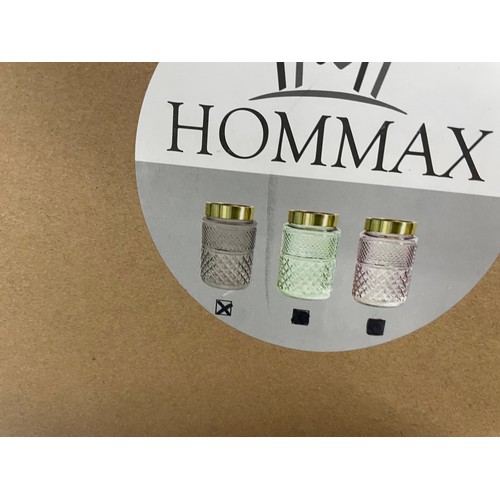 4 - Homax Box Of 2 New Vase's