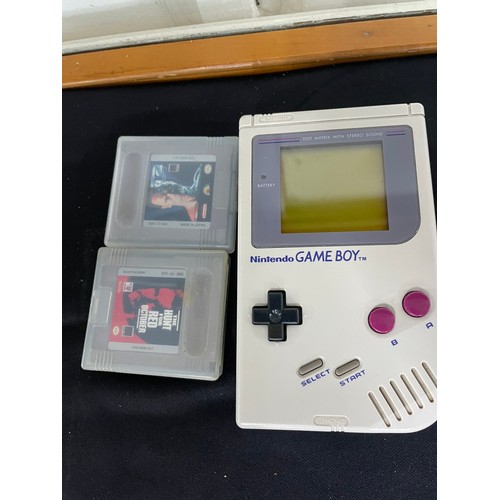 10 - Original 1989 Gameboy With 3 Games 'Working'