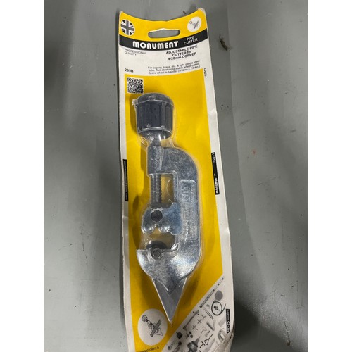 49 - New Monument Adjustable Pipe Cutter