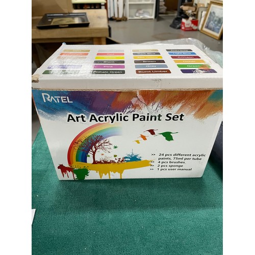 57 - Art Acrylic Paint Box Set