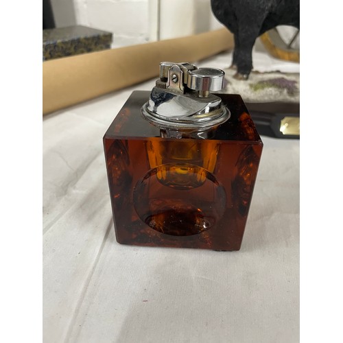 50 - Vintage Amber glass Koei Unicon Desk Lighter