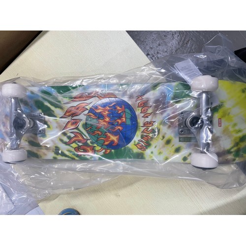 283 - Brand New Globe Pro Skate Board