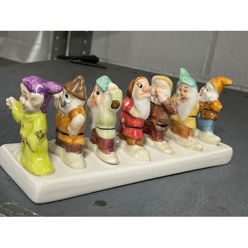 10 - Vintage 'Clover' Disney Edition Snow White & Seven Dwarfs Toast Rack