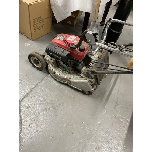 127 - Honda Petrol Lawn Mower A/F