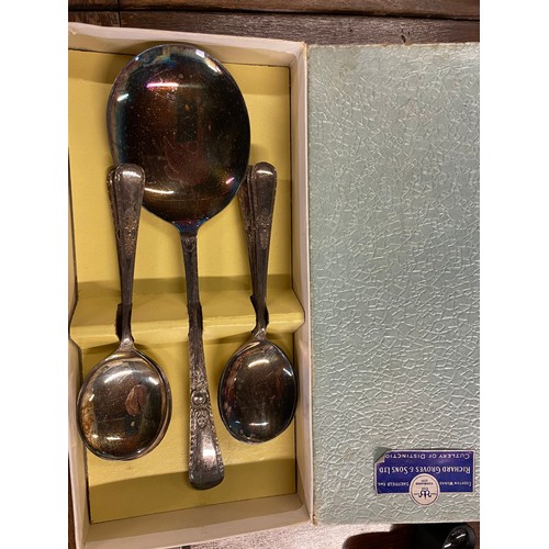 269 - Richard Groves & Sons Silver Plated Spoon Set