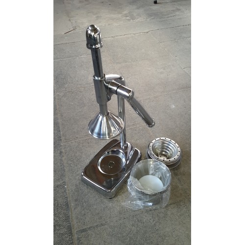 103 - Stainless Steel Juicer