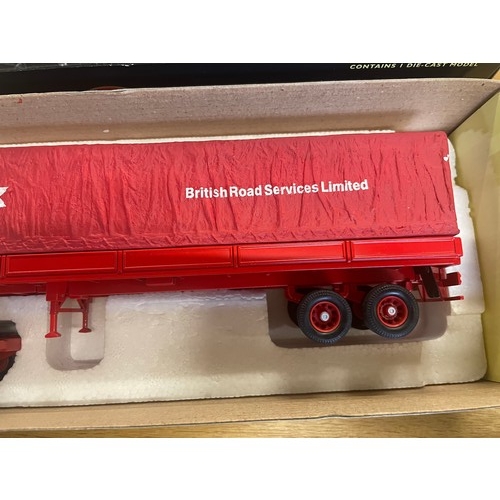 219 - 200 Corgi classic 22201 AEC Mercury Tilt Trailer & Load