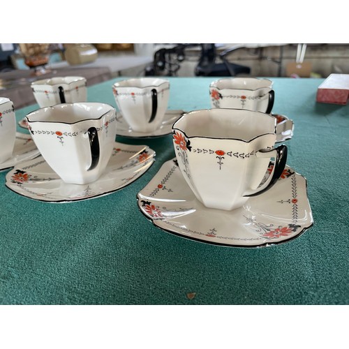 312 - Stunning 1940's Shelly 12 Pc Tea Service