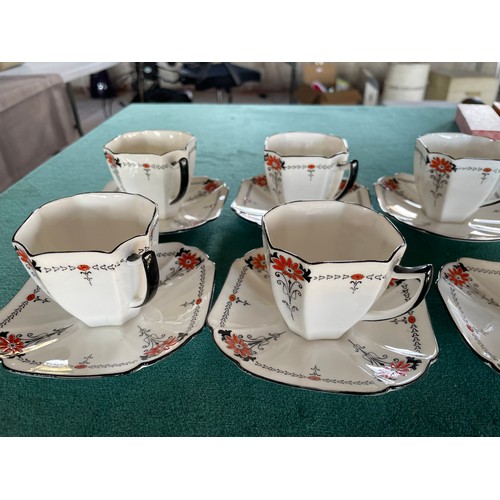 312 - Stunning 1940's Shelly 12 Pc Tea Service