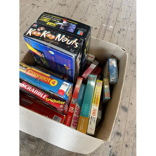 76 - Box Of Vintage Games & Jigsaws