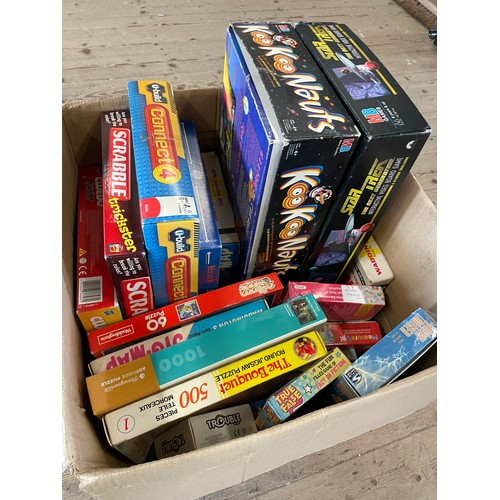 76 - Box Of Vintage Games & Jigsaws