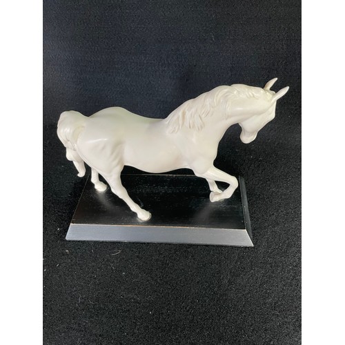 84 - Beswick Spirit Of Freedom White Horse On Plynth