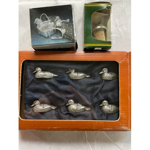 88 - Selection Of Silver Plated & pewter Items Inc Duck napkin Rings, & Bottle Stopper