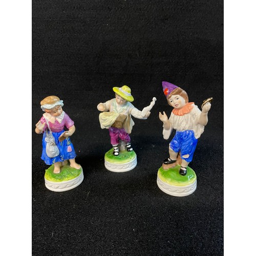 115 - 3 x Alfretto Italian Porcelain Figurines